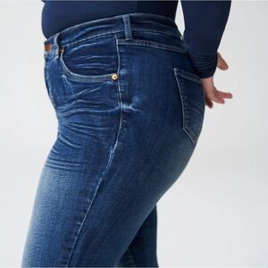 Universal Standard Seine High Rise Skinny Jeans Petite in
Distressed Blue Sz 0P